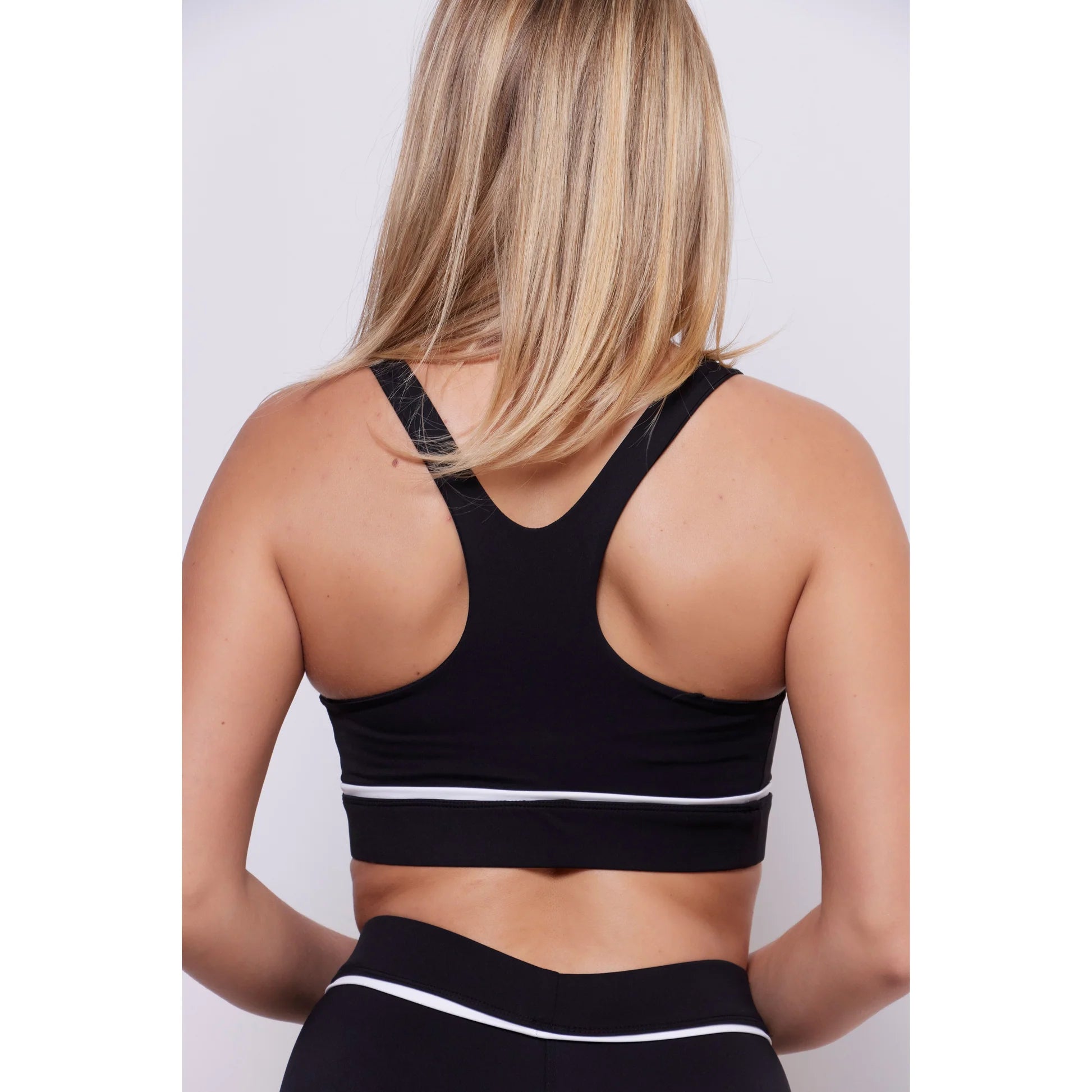 Almur Crop Top Black